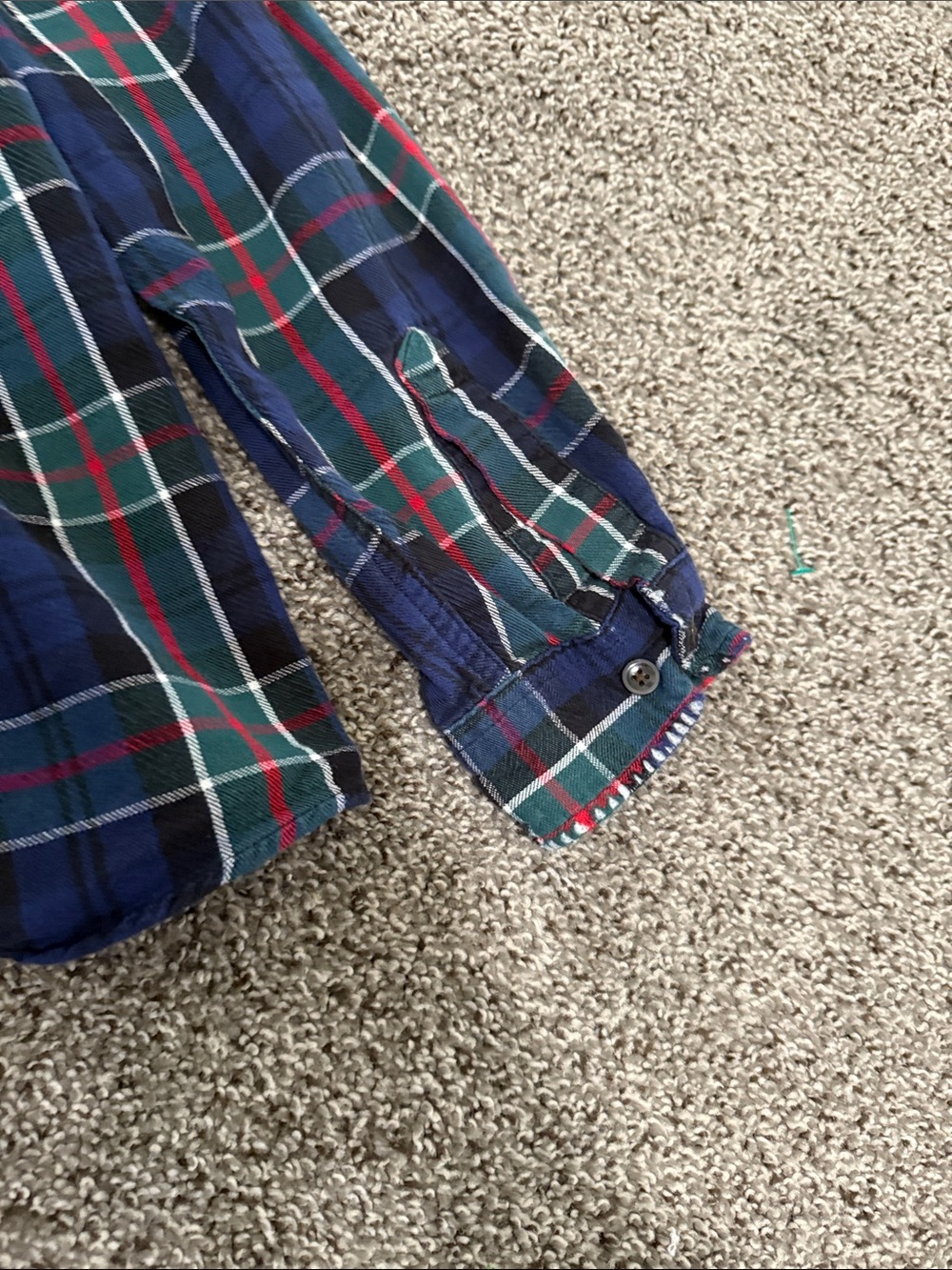 Vintage LL Bean Plaid button down - Picture 5 of 6